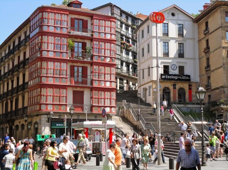 La Casita Verde. Metro Cerca Del Casco Viejo Bilbao Luaran gambar
