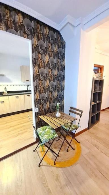 La Casita Verde. Metro Cerca Del Casco Viejo Bilbao Luaran gambar